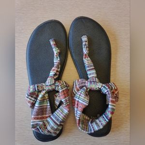 Sanuk Fabric Super Comfy Yogamat Sandals